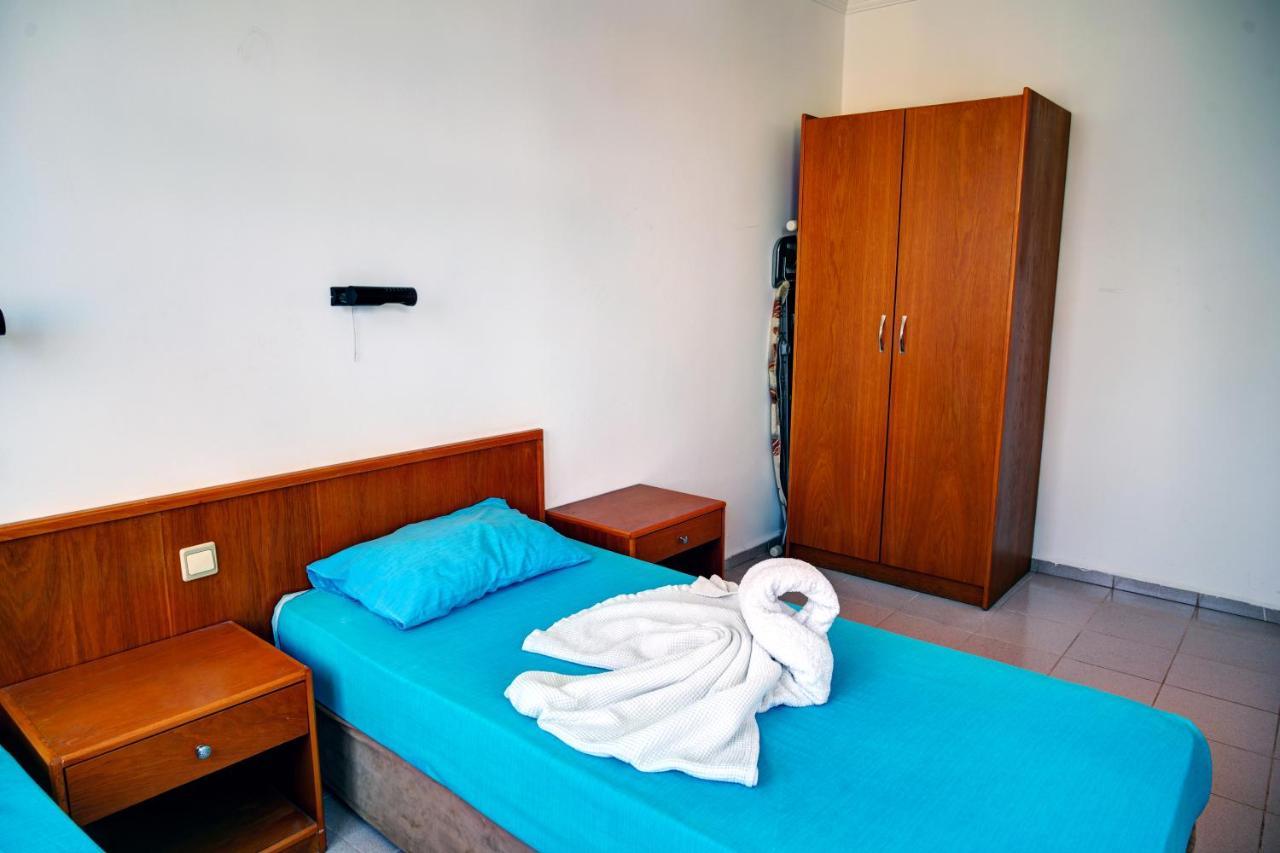 Aparthotel Happy Homes 3*