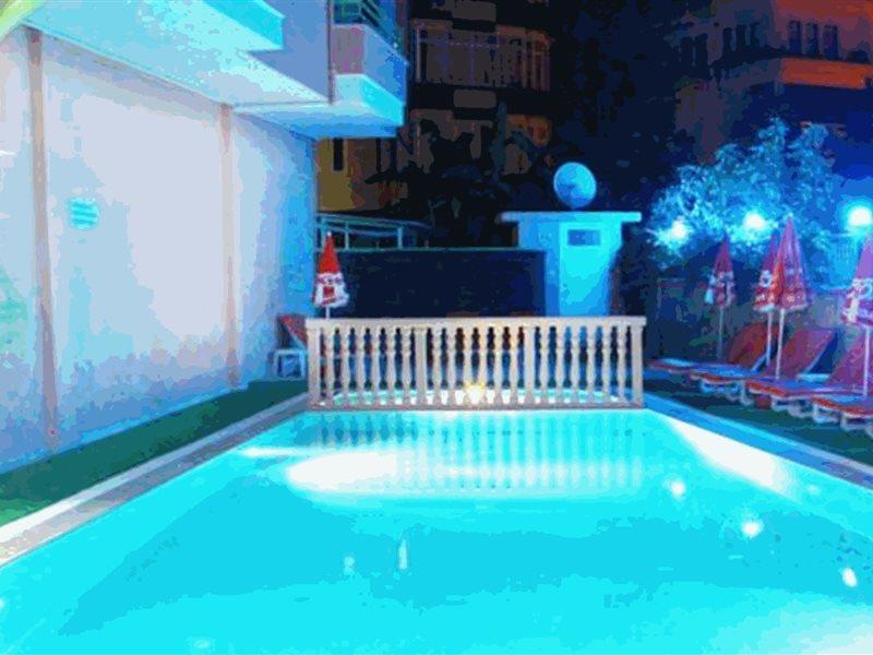 Happy Homes Aparthotel